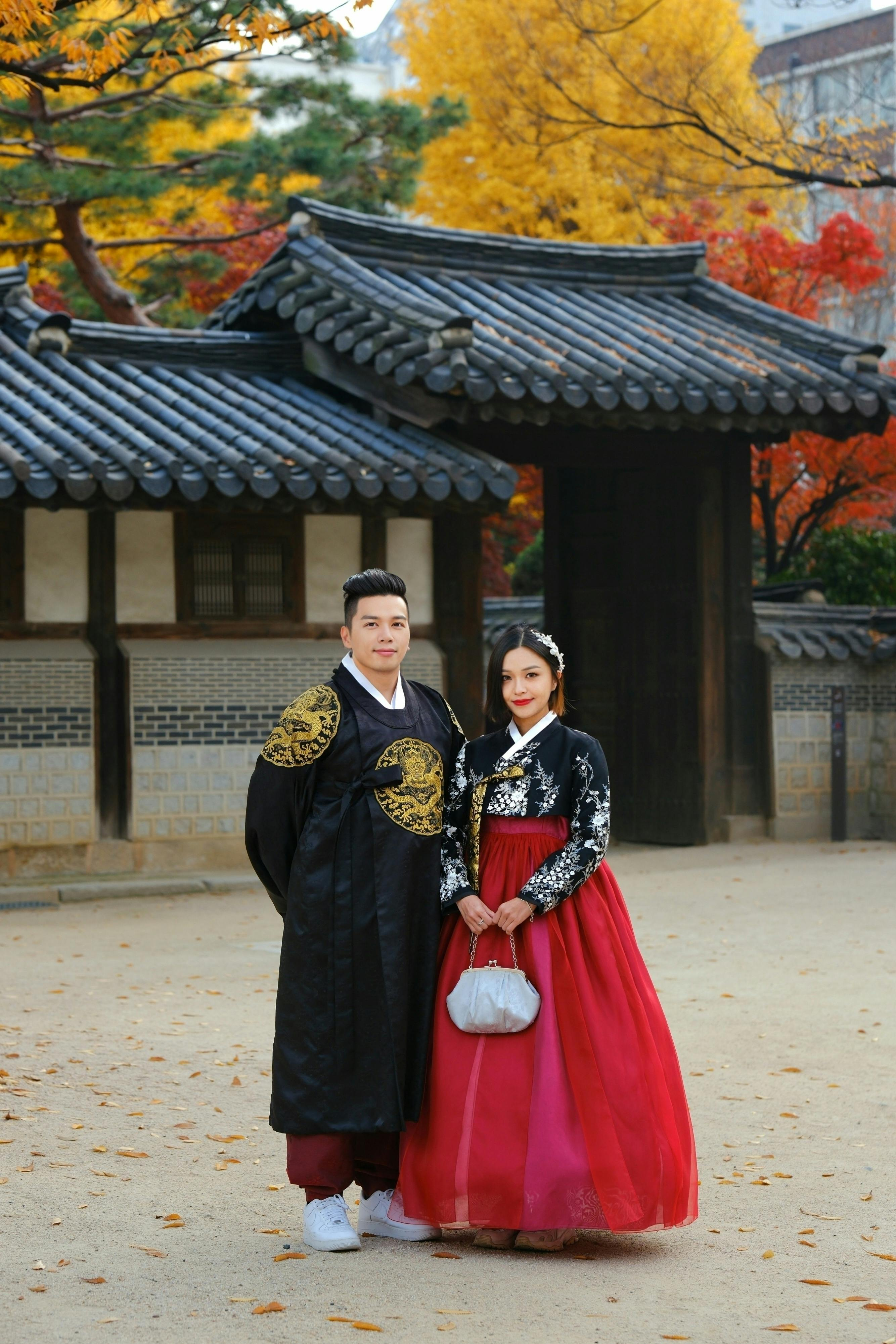 "Princess Hanbok" Hanbok Rental & Snap Photoshoot: Luxury Hanbok (Adults & Kids Available) - Photo 1 of 19